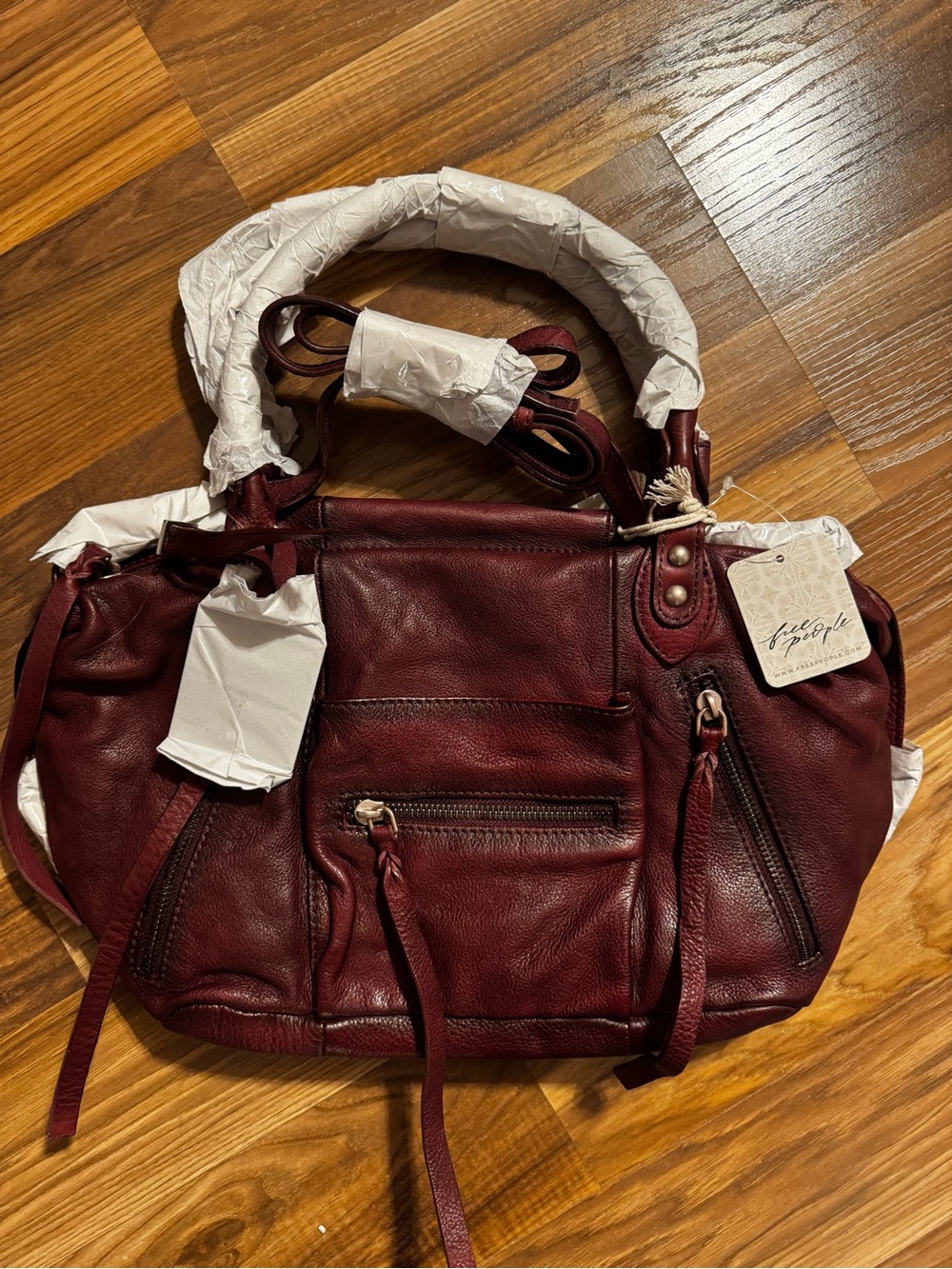 🚨 RARE!! ONLY 1 AVAILABLE Free People Baby Emerson RED ROCK  Leather Satchel - Picture 3 of 7